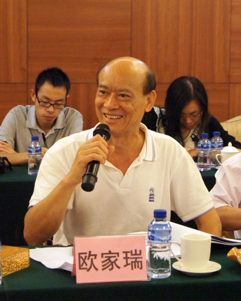 要把企業放進大海里